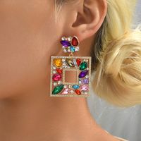 1 Paar Luxuriös Glänzend Quadrat Überzug Aushöhlen Inlay Zinklegierung Glas Hängende Ohrringe main image 1