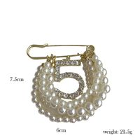 Élégant Sucré Numéro Alliage Placage Incruster Perles Artificielles Strass Femmes Broches main image 2