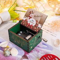 Merry Christmas Wooden Classical Engraved Hand Crank Music Box sku image 2