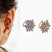 Wholesale Jewelry Simple Style Commute Geometric Metal Rhinestones Inlay Ear Cuffs main image 1