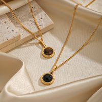 Elegant Simple Style Color Block Copper Plating Inlay Natural Stone Obsidian 18k Gold Plated Pendant Necklace main image 1
