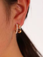 1 Pair Elegant Streetwear Geometric Inlay Alloy Artificial Pearls Gold Plated Ear Studs main image 1
