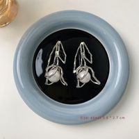 1 Pair Simple Style Flower Inlay Alloy Artificial Pearls Drop Earrings sku image 1