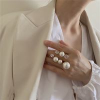 Süss Blume Legierung Inlay Künstliche Perlen Künstlicher Diamant Frau Offener Ring main image 1