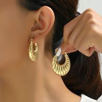 1 Pair Retro Simple Style Solid Color Ferroalloy Earrings main image 9