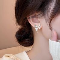 1 Pair Elegant Sweet Butterfly Enamel Plating Inlay Alloy Crystal Gold Plated Ear Studs main image 1