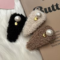 Elegant Lady Geometric Plush Hair Clip main image 6