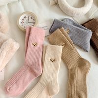 Femmes Mignon Style Japonais Ours La Laine Crew Socks Une Paire main image 3