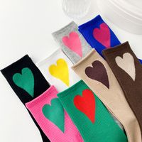 Frau Einfacher Stil Herzform Nylon Baumwolle Crew Socken Ein Paar main image 1