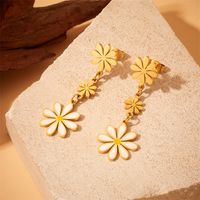 1 Pair Vintage Style Flower Plating 304 Stainless Steel No Inlaid 18K Gold Plated Drop Earrings main image 5