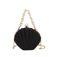Women's Arylic Solid Color Streetwear Pearls Shell Hook Loop Dome Bag sku image 1