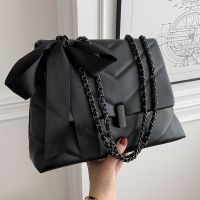 Women's Pu Leather Solid Color Vintage Style Square Lock Clasp Shoulder Bag main image 1