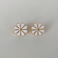 1 Pair Simple Style Commute Flower Plating Titanium Steel Gold Plated Ear Studs sku image 2