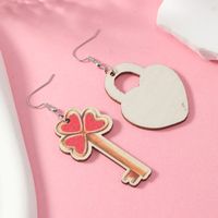 1 Pair Cute Romantic Moon Heart Shape Key Wood No Inlaid Ear Hook main image 6