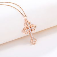 Xuping Simple Style Cross Alloy Copper Alloy Plating Hollow Out Inlay Zircon 18k Gold Plated Women's Pendant Necklace main image 1