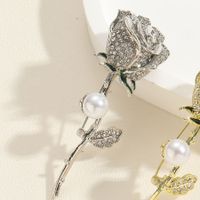 Elegant Retro Christmas Tree Rose Flower Alloy Plating Inlay Rhinestones Women's Brooches main image 5