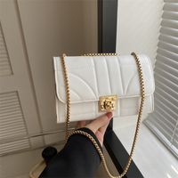 Women's Pu Leather Solid Color Classic Style Square Lock Clasp Shoulder Bag main image 7