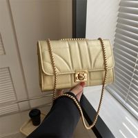 Women's Pu Leather Solid Color Classic Style Square Lock Clasp Shoulder Bag main image 5