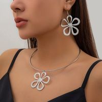 Elegant Lady Simple Style Flower Alloy Iron Women's Earrings Necklace main image 6
