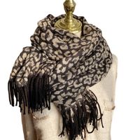 Women's Vintage Style Leopard Acrylic Embroidery Scarf main image 2