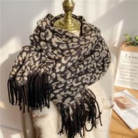 Women's Vintage Style Leopard Acrylic Embroidery Scarf sku image 1