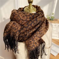 Women's Vintage Style Leopard Acrylic Embroidery Scarf sku image 2