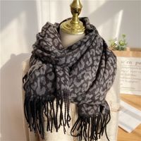 Women's Vintage Style Leopard Acrylic Embroidery Scarf sku image 3