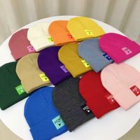 Women's Elegant Basic Solid Color Eaveless Wool Cap main image 1