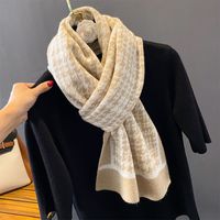 Women's Vintage Style Solid Color Wool Blend Scarf main image 2