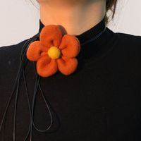 Vintage Style Flower Cloth Handmade Women's Necklace main image 1