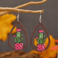 1 Pair Cute Funny Cactus Cattle Flower Hollow Out Wood No Inlaid Ear Hook main image 4