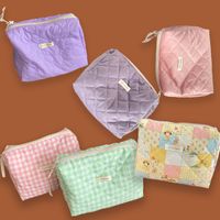 Cute Plaid Polyester Square Makeup Bags main image 3