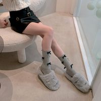 Femmes Sucré Noeud D'arc Coton Crew Socks Une Paire main image 6