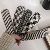 Elegant Lady Plaid Cloth Hair Band main image 1