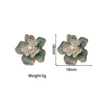Wholesale Jewelry Vintage Style Flower Alloy Gold Plated Plating Ear Studs sku image 1