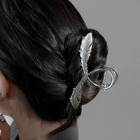 Simple Style Solid Color Alloy Hollow Out Hair Claws main image 4