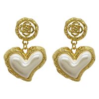 1 Pair Vintage Style Heart Shape Plating Inlay Alloy Artificial Pearls Drop Earrings main image 2
