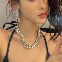 Elegant Vintage Style Geometric Alloy Plating Inlay Rhinestones Silver Plated Women's Necklace main image 6