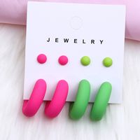 1 Pair Simple Style Geometric Solid Color Spray Paint Arylic Ear Studs sku image 3