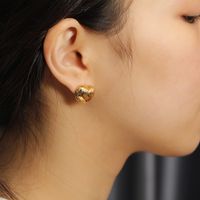 1 Pair Simple Style Commute Heart Shape Plating Titanium Steel Gold Plated Ear Studs main image 3