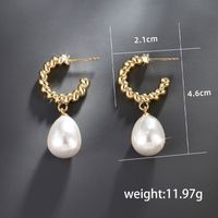 1 Pair Elegant Retro C Shape Water Droplets Plating Inlay Copper Alloy Artificial Pearls 14k Gold Plated Drop Earrings main image 2