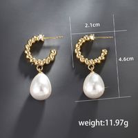 1 Pair Elegant Retro C Shape Water Droplets Plating Inlay Copper Alloy Artificial Pearls 14k Gold Plated Drop Earrings sku image 1