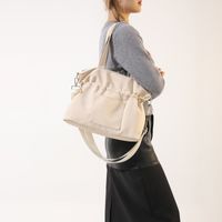 Women's Nylon Solid Color Vintage Style Classic Style Streetwear Sewing Thread Bucket Zipper Shoulder Bag Bucket Bag Underarm Bag main image 3