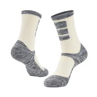 Männer Sport Farbblock Baumwolle Crew Socken Ein Paar sku image 1