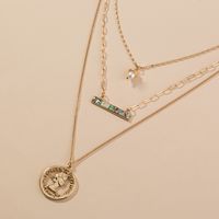 Elegant Dame Geometrisch Mond Kupfer Kupferlegierung Großhandel Geschichtete Halskette sku image 7