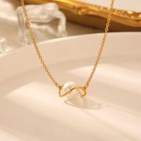 Edelstahl 304 18 Karat Vergoldet Elegant Einfacher Stil Überzug Inlay Runden Künstliche Perlen Halskette Mit Anhänger main image 4