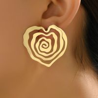 1 Pair Streetwear Heart Shape Alloy Ear Studs sku image 1
