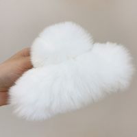 Women's Simple Style Solid Color Plush Hair Claws sku image 1