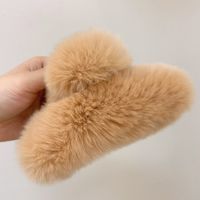 Women's Simple Style Solid Color Plush Hair Claws sku image 3