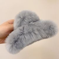 Women's Simple Style Solid Color Plush Hair Claws sku image 2